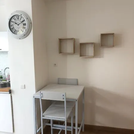 Apartment Elegant Studio Renove Avec Jardin *